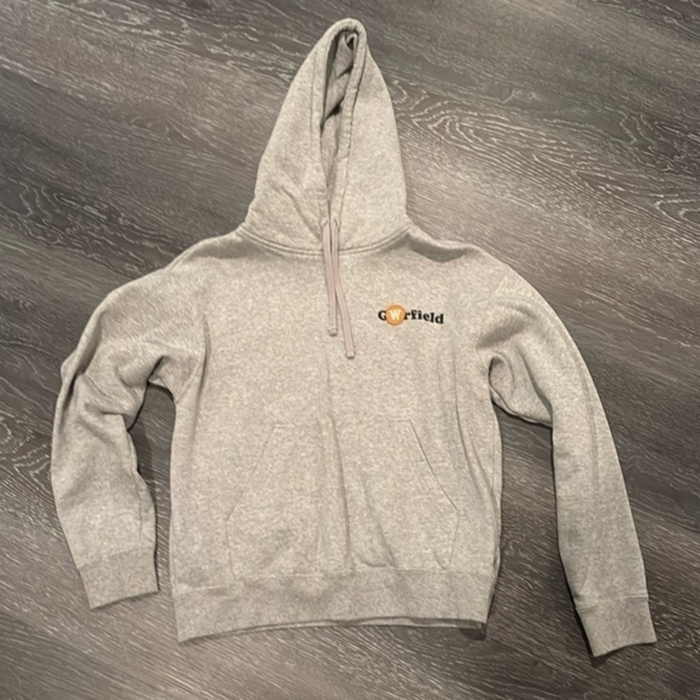 Garfield by wood wood
Men’s grey hoodie
Size Small